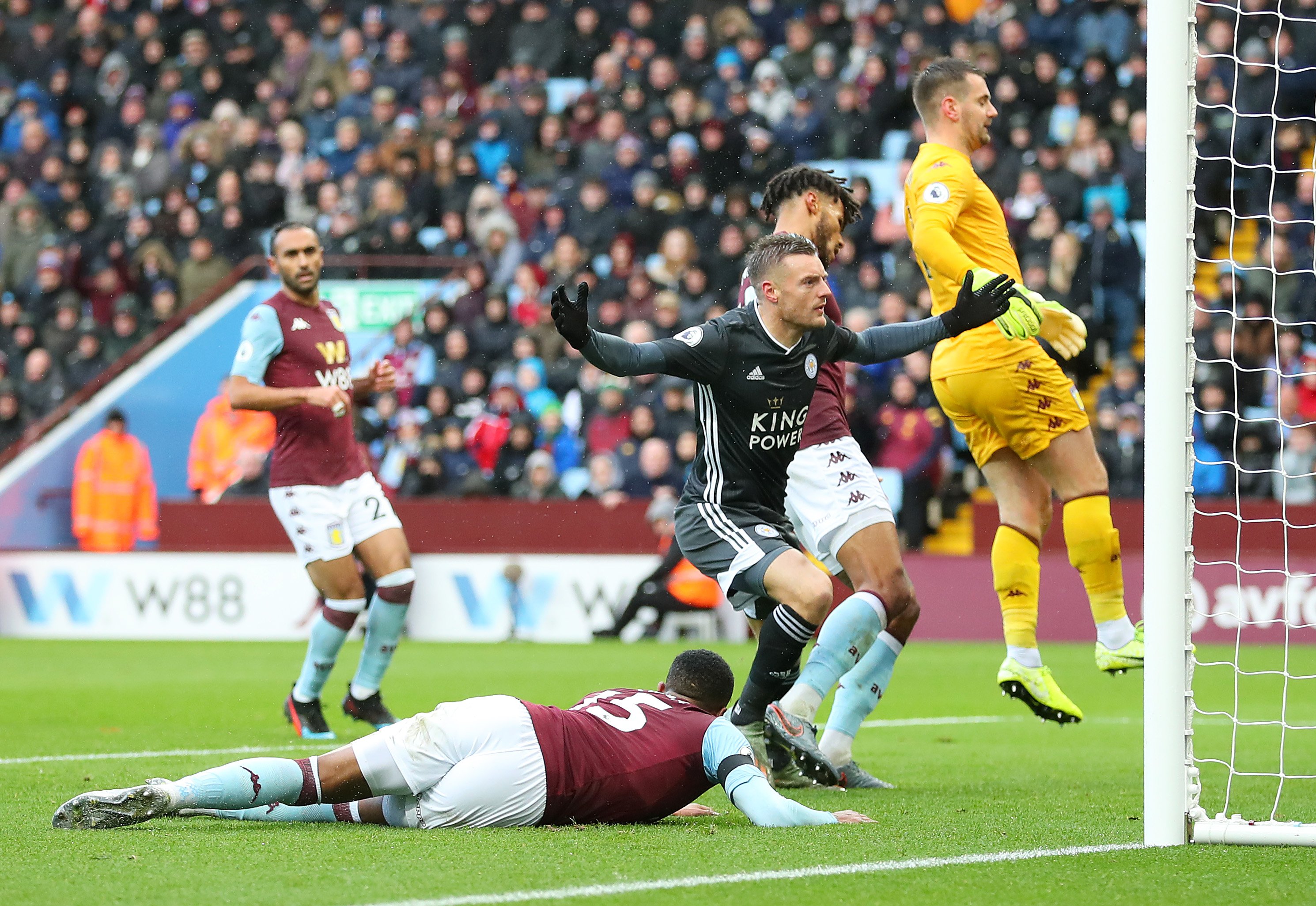 与主力阵容 与主力阵容