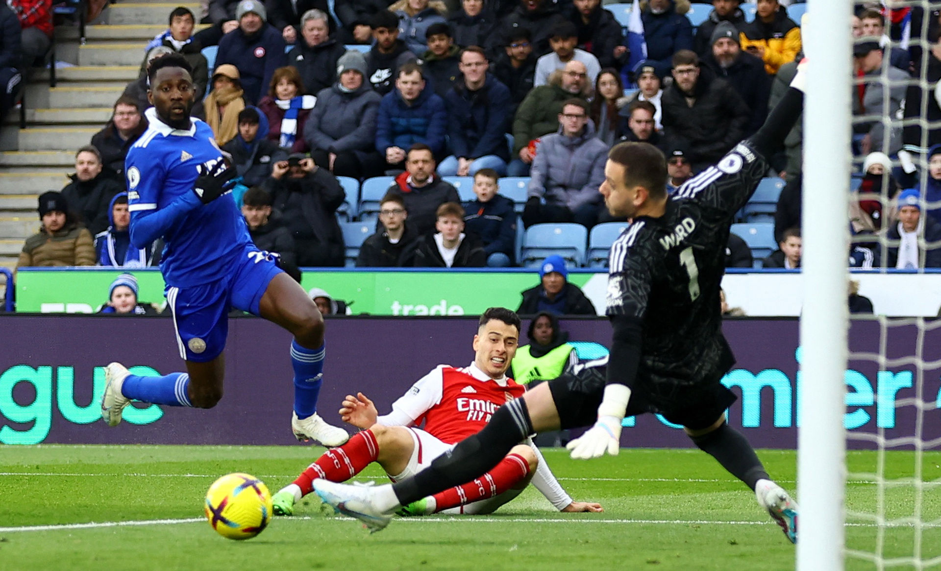 向国内的球 向国内的球